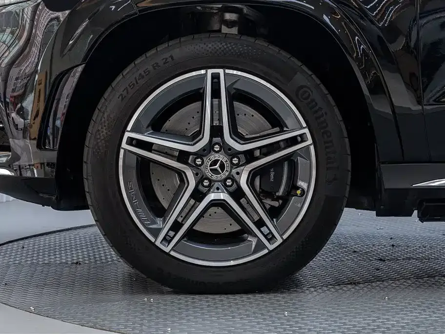 Mercedes-Benz GLS — фото 10