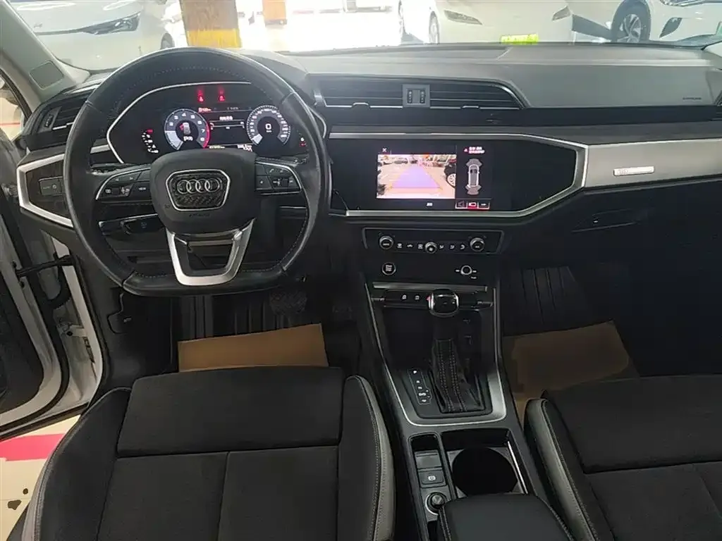 Audi Q3 — фото 5