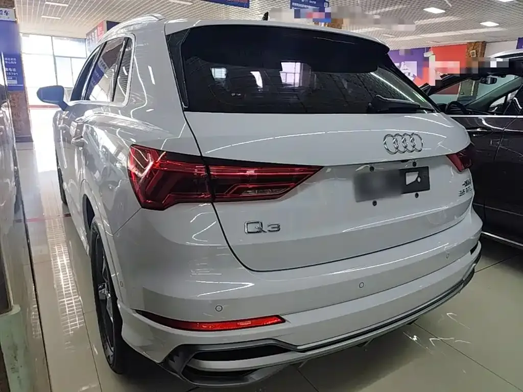 Audi Q3 — фото 10