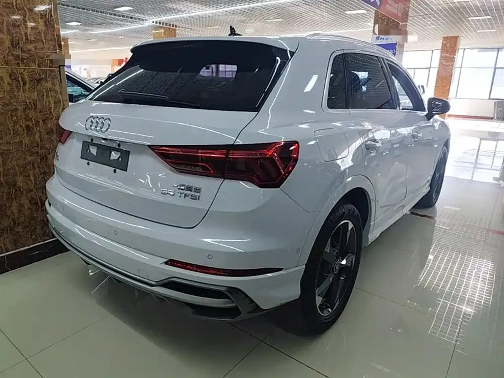 Audi Q3 — фото 9