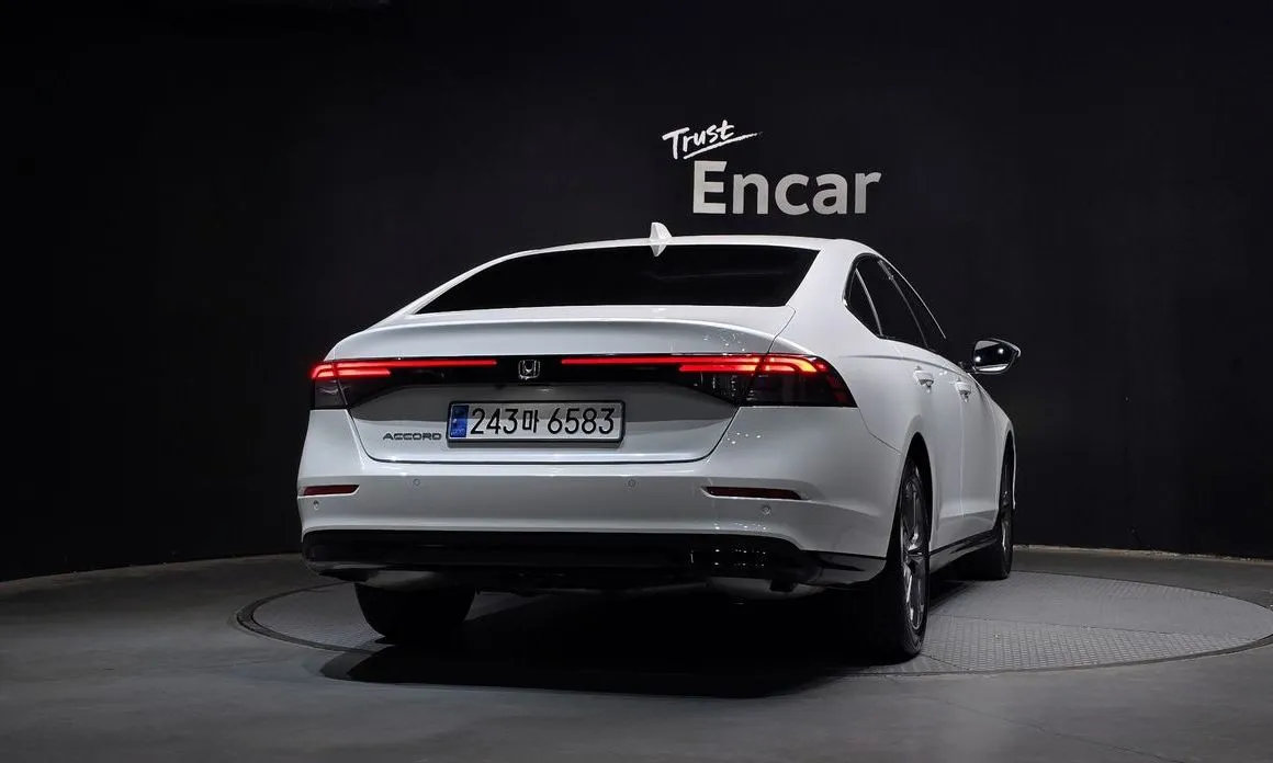 Honda Accord — фото 5