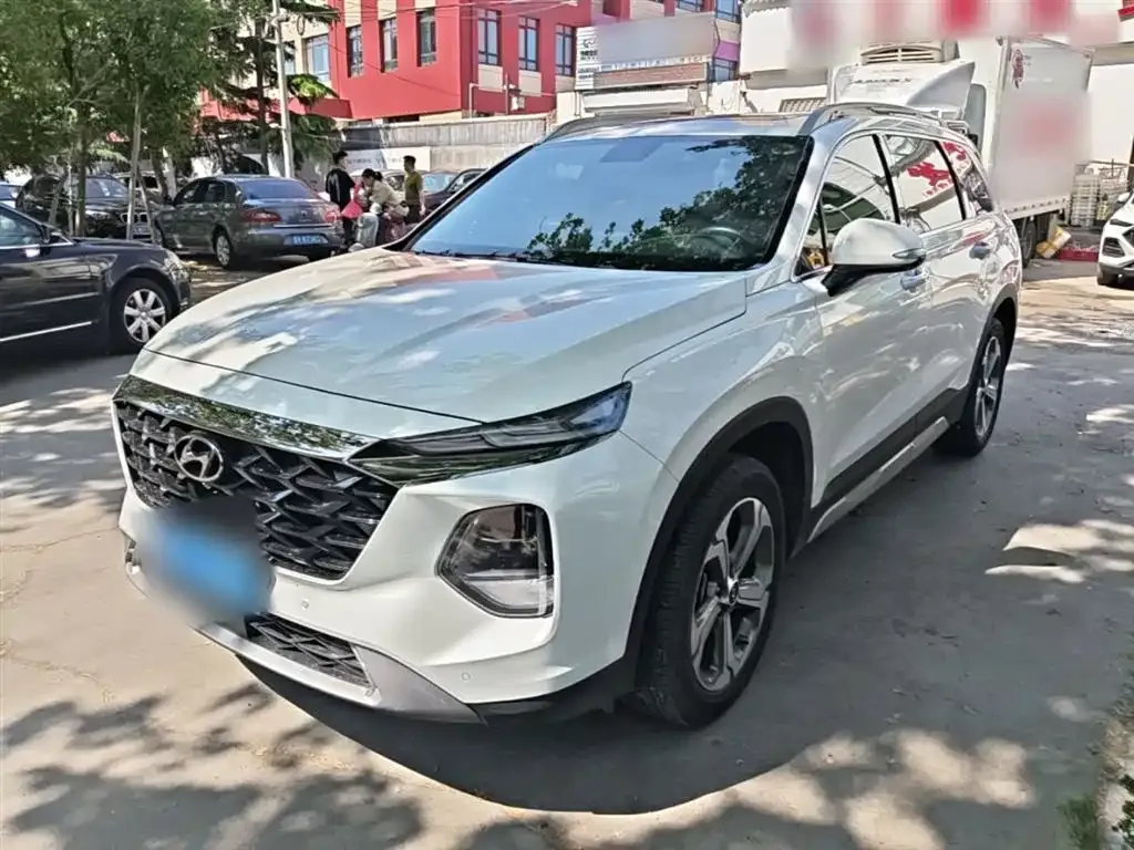 Hyundai Santa Fe — фото 1