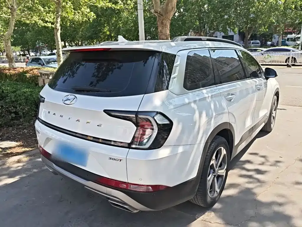 Hyundai Santa Fe — фото 2