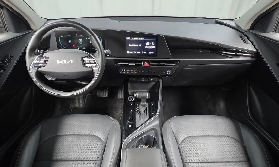 Kia Niro — фото 9