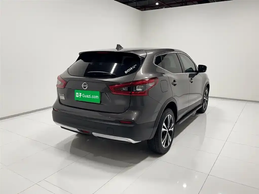 Nissan Qashqai — фото 4