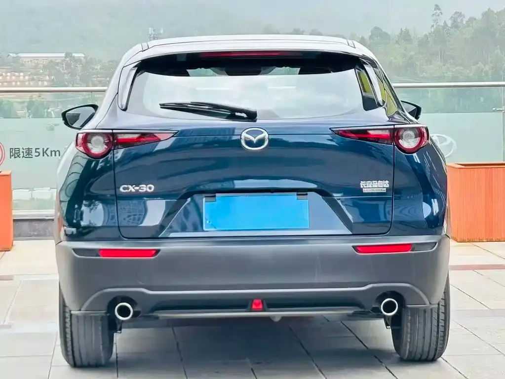 Mazda CX-30 — фото 10