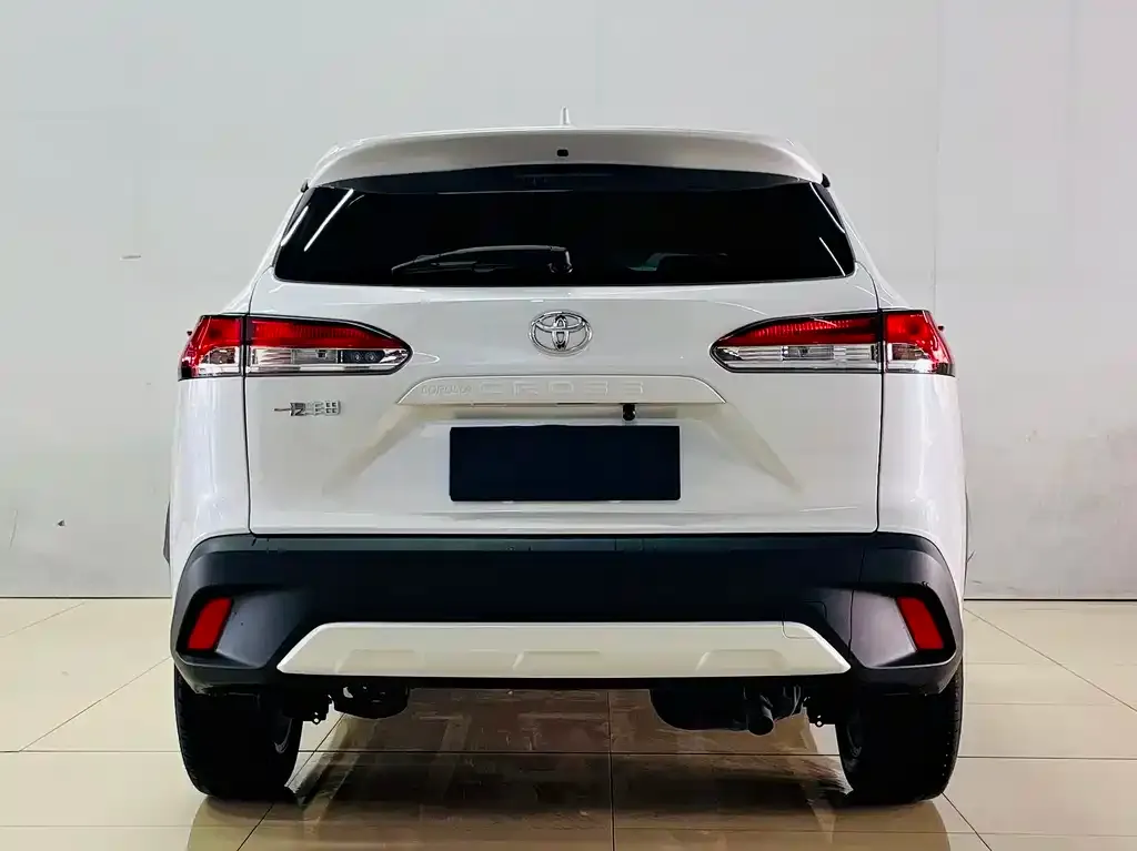 Toyota Corolla Cross — фото 9