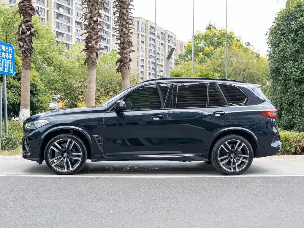 BMW X5 M — фото 9