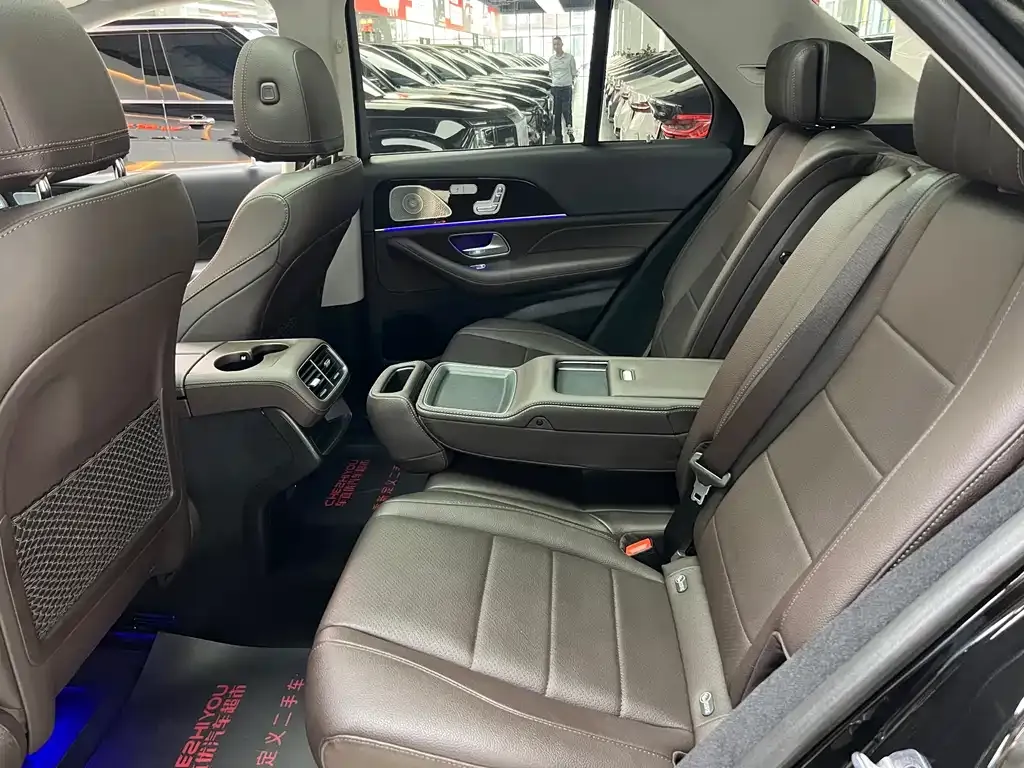 Mercedes-Benz GLE — фото 10