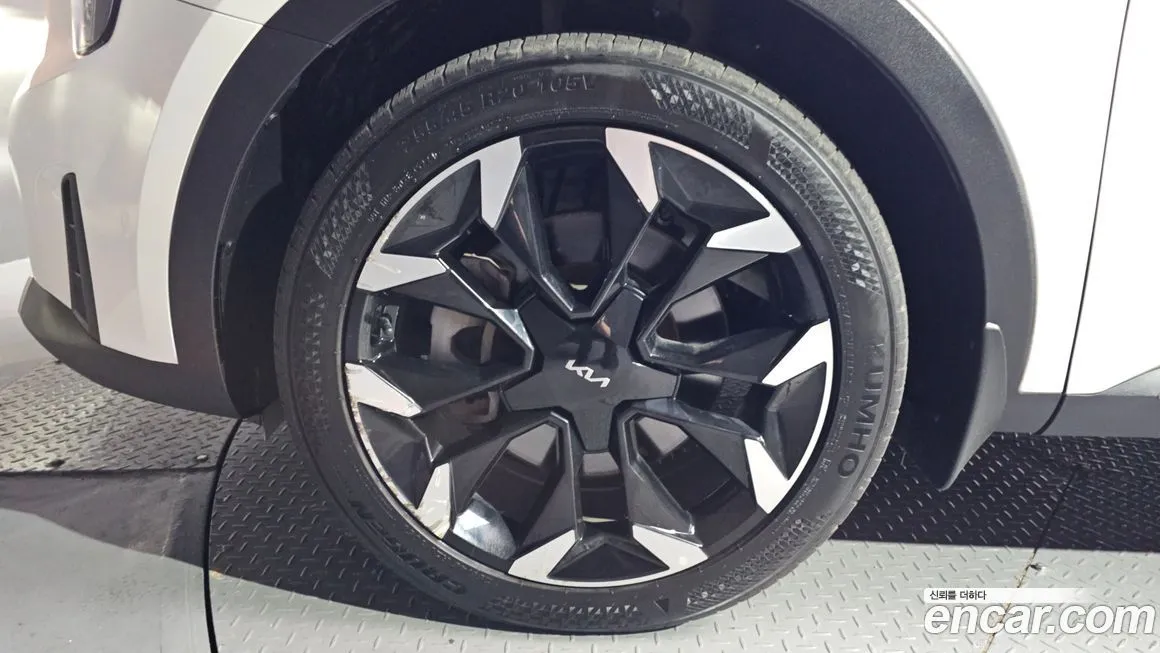 Kia Sorento — фото 10