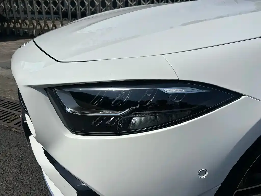 Mercedes-Benz CLS — фото 2