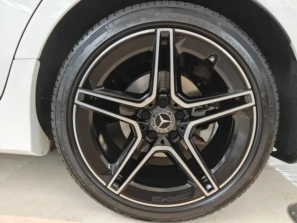 Mercedes-Benz CLS — фото 7