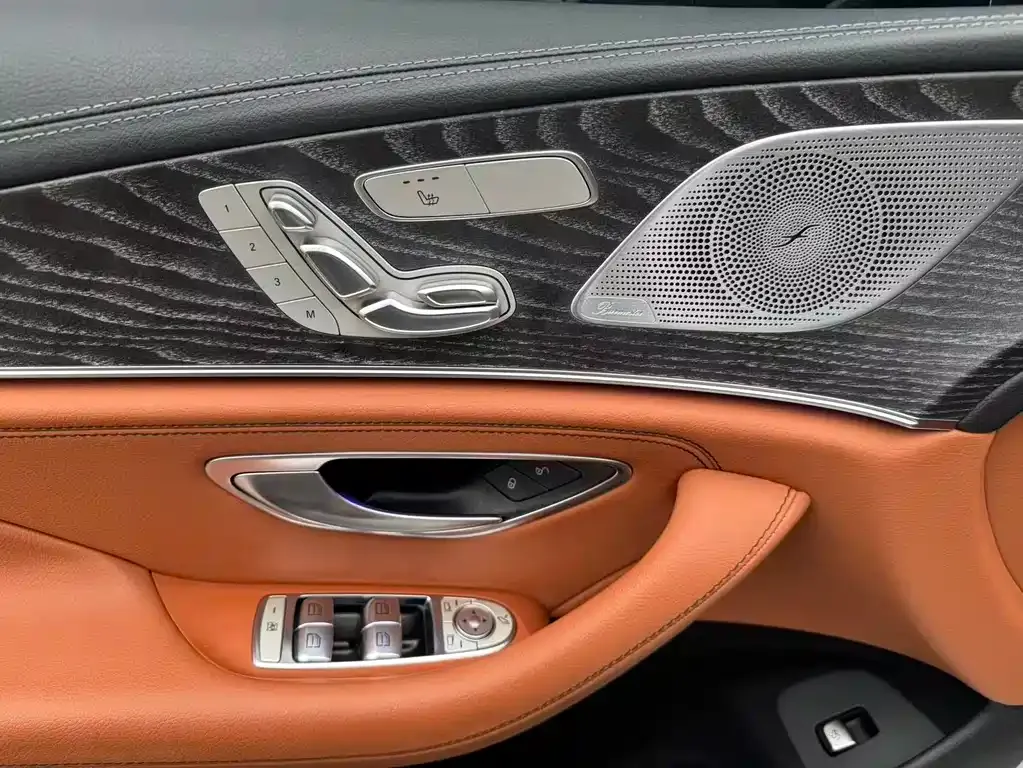Mercedes-Benz CLS — фото 8