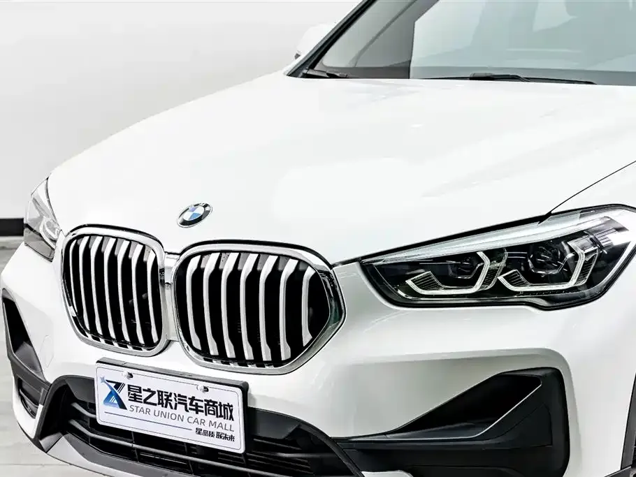BMW X1 — фото 8