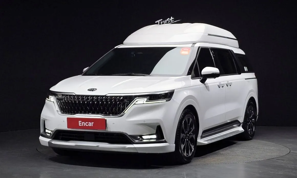 Kia Carnival — фото 1