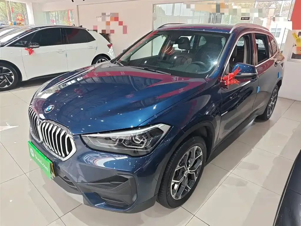BMW X1 — фото 1