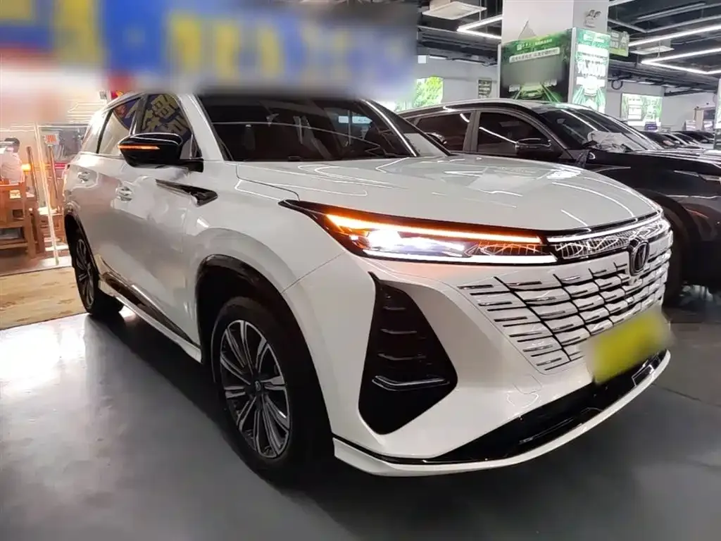 Changan CS75PLUS — фото 2