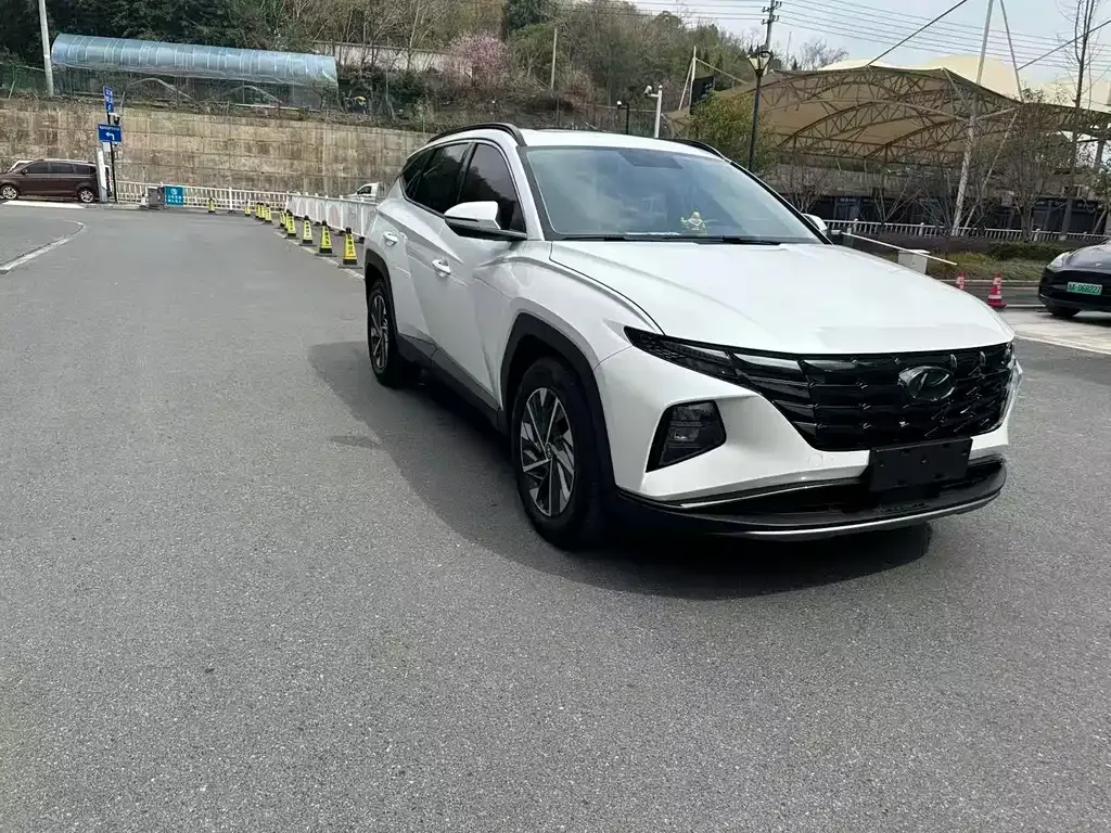 Hyundai Tucson — фото 2
