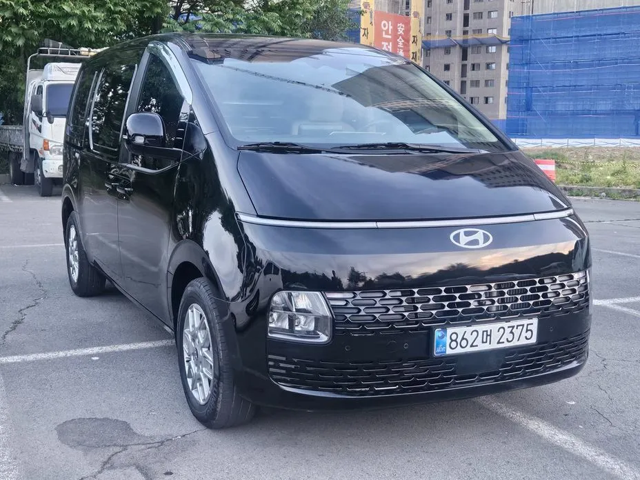 Hyundai Staria — фото 2