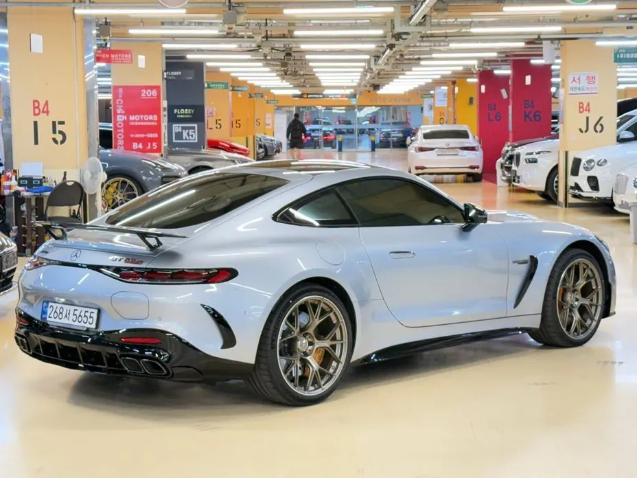 Mercedes-Benz AMG GT — фото 10