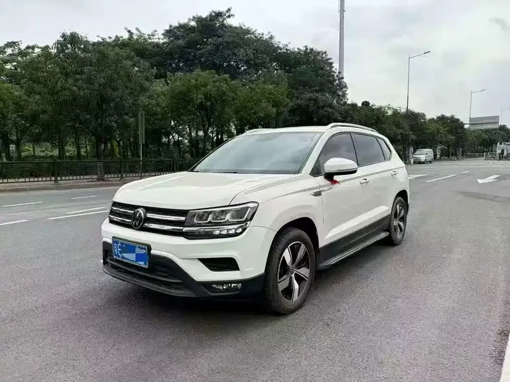 Volkswagen Tharu — фото 1