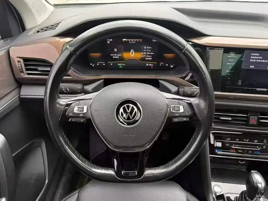 Volkswagen Tharu — фото 3
