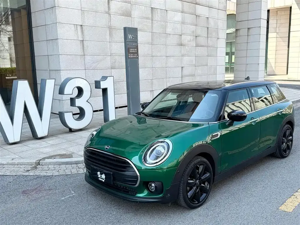MINI Clubman — фото 1
