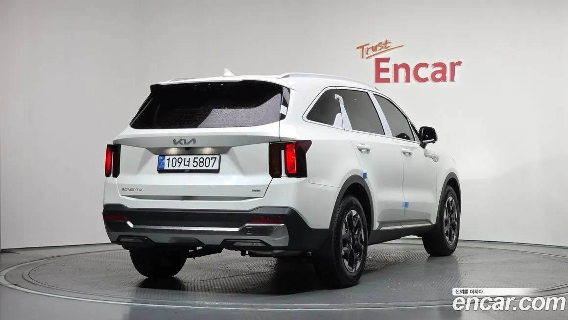 Kia Sorento — фото 2