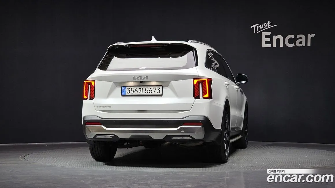 Kia Sorento — фото 7