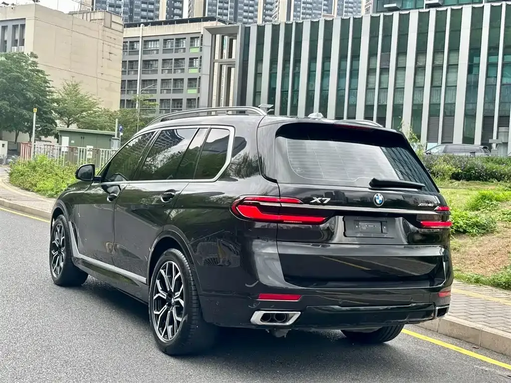 BMW X7 — фото 5