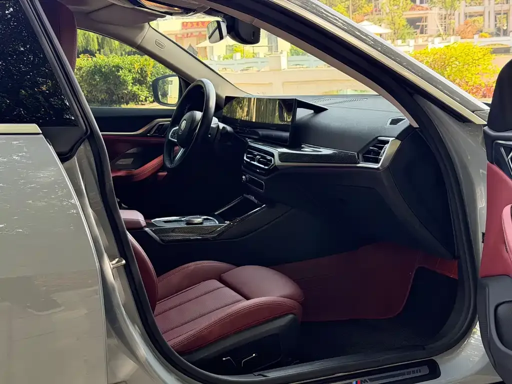 BMW i4 — фото 3