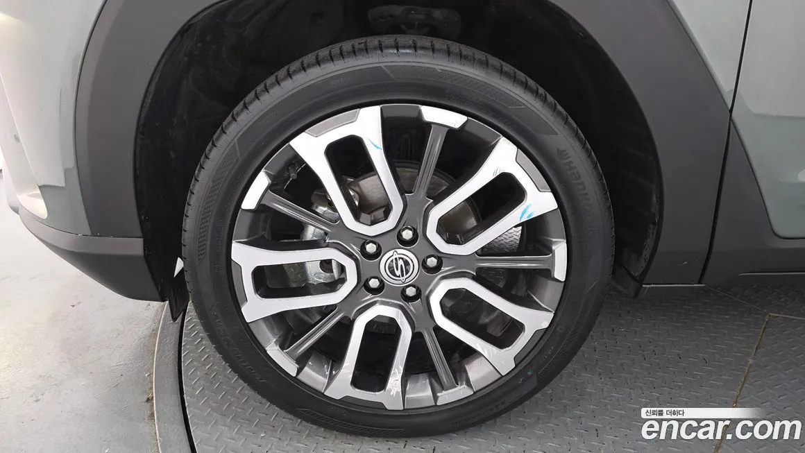 KG Mobility (Ssangyong) Torres — фото 10