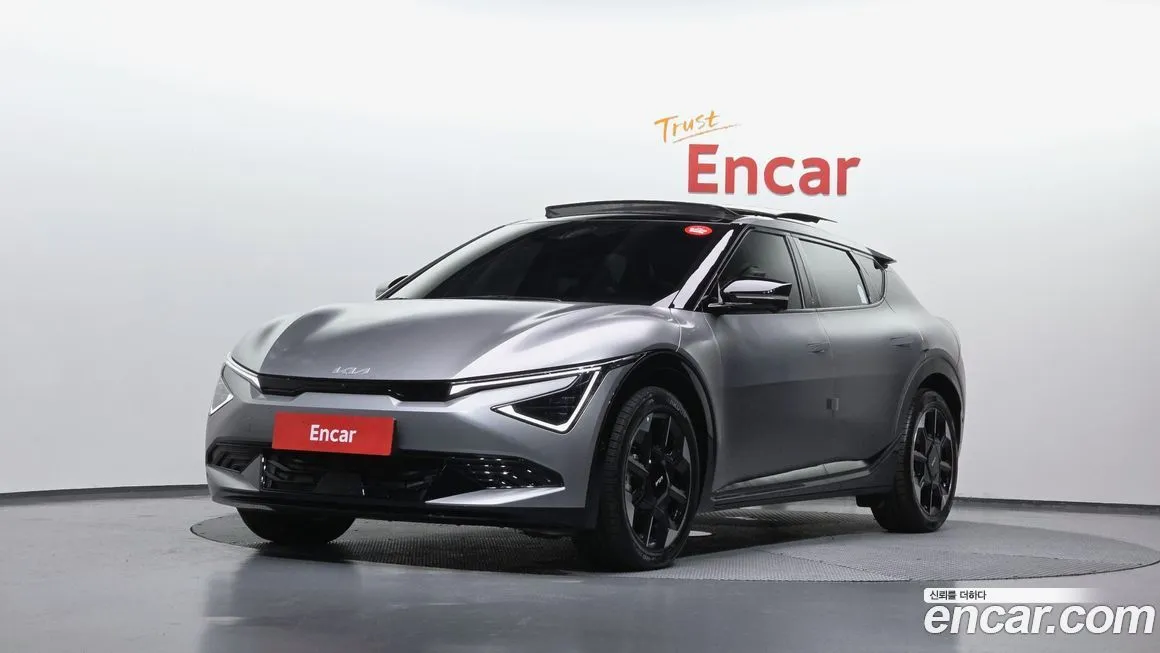 Kia EV6 — фото 1