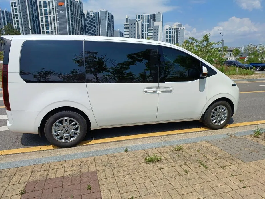 Hyundai Staria — фото 9