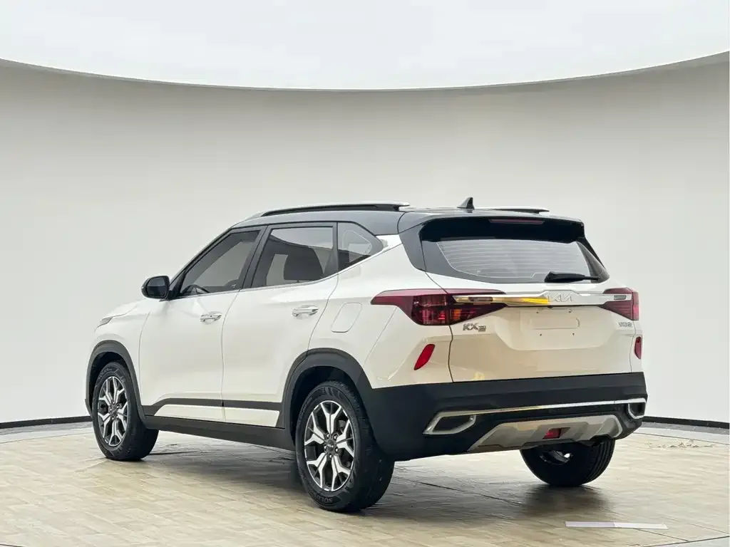 Kia KX3 — фото 9