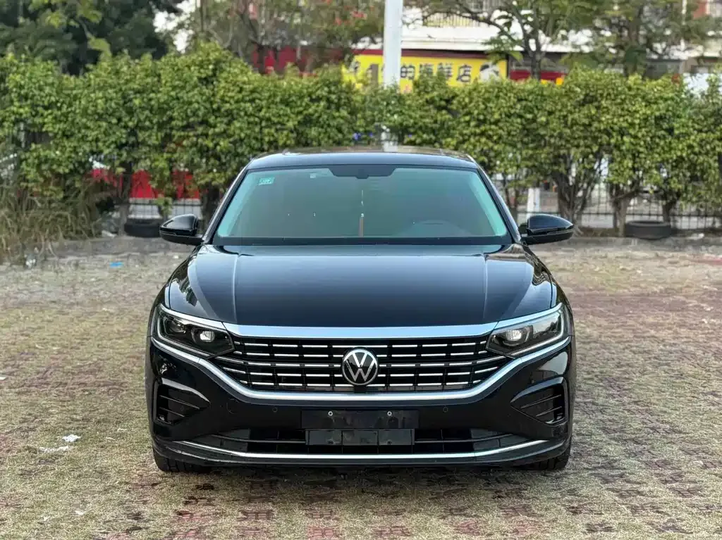 Volkswagen Passat — фото 8