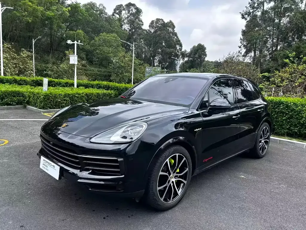 Porsche Cayenne Hybrid — фото 1