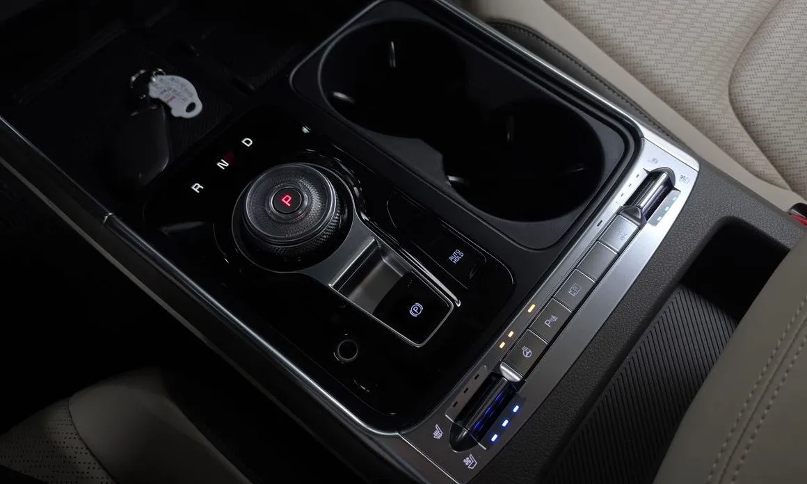 Kia Carnival — фото 4