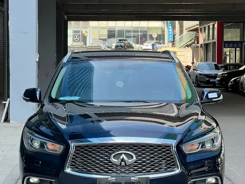 Infiniti QX60 (Import) — фото 1