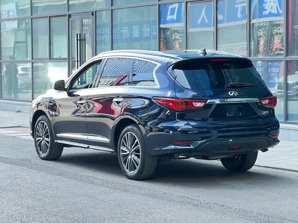 Infiniti QX60 (Import) — фото 9
