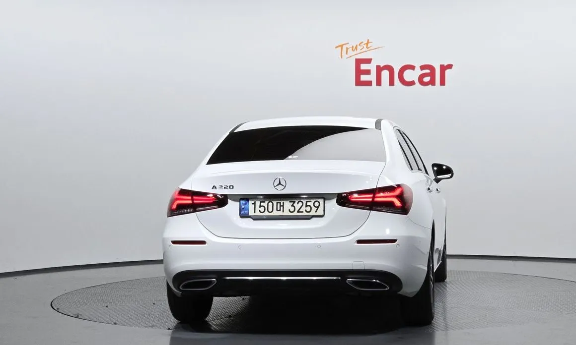 Mercedes-Benz A-Class — фото 6