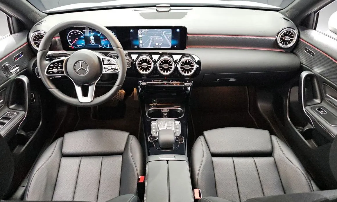 Mercedes-Benz A-Class — фото 10