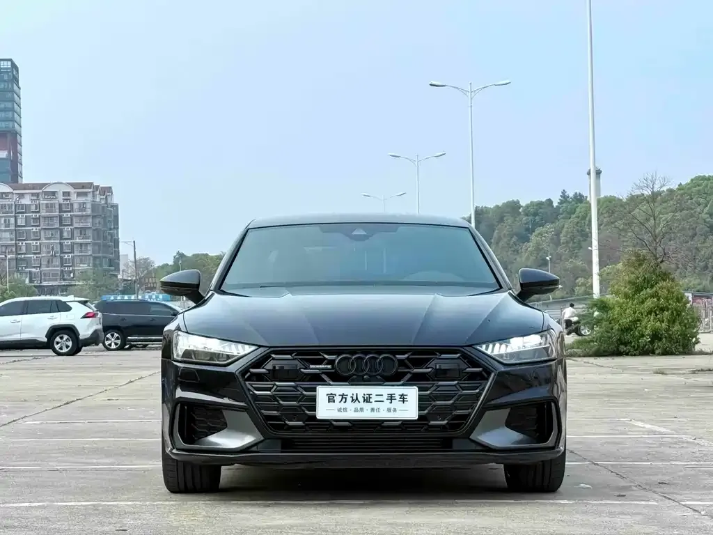 Audi A7L — фото 5