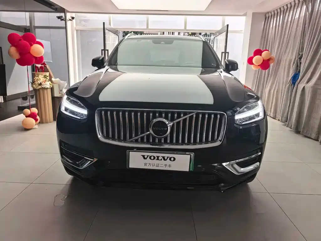 Volvo XC90 PHEV — фото 3