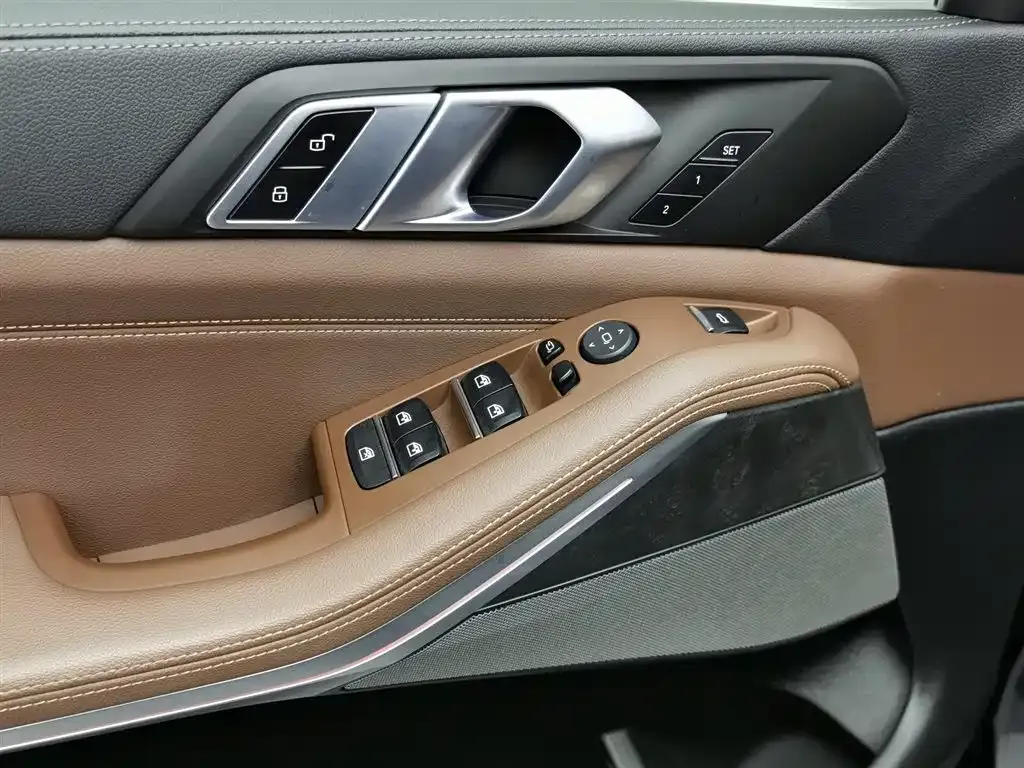BMW X5 (Import) — фото 8