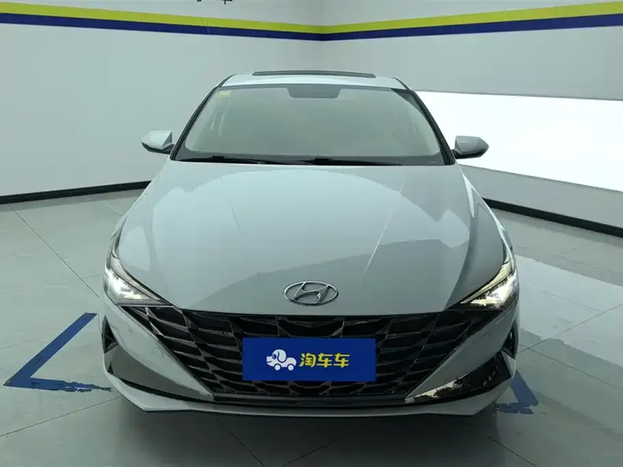 Hyundai Elantra — фото 7