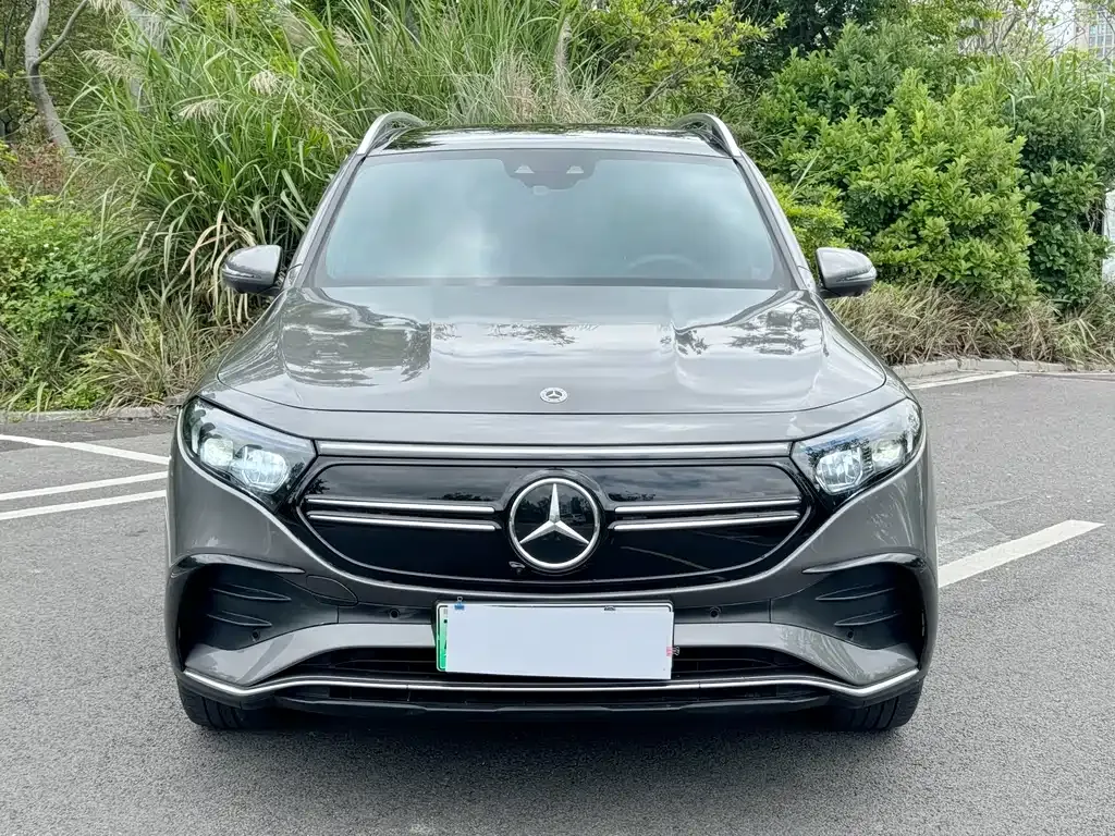 Mercedes-Benz EQB — фото 10