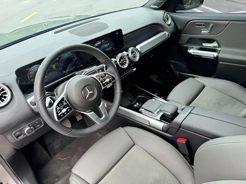 Mercedes-Benz EQB — фото 4