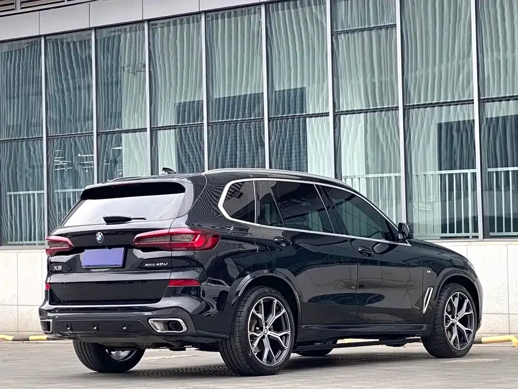BMW X5 — фото 2