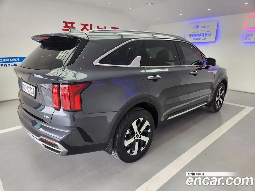 Kia Sorento — фото 4